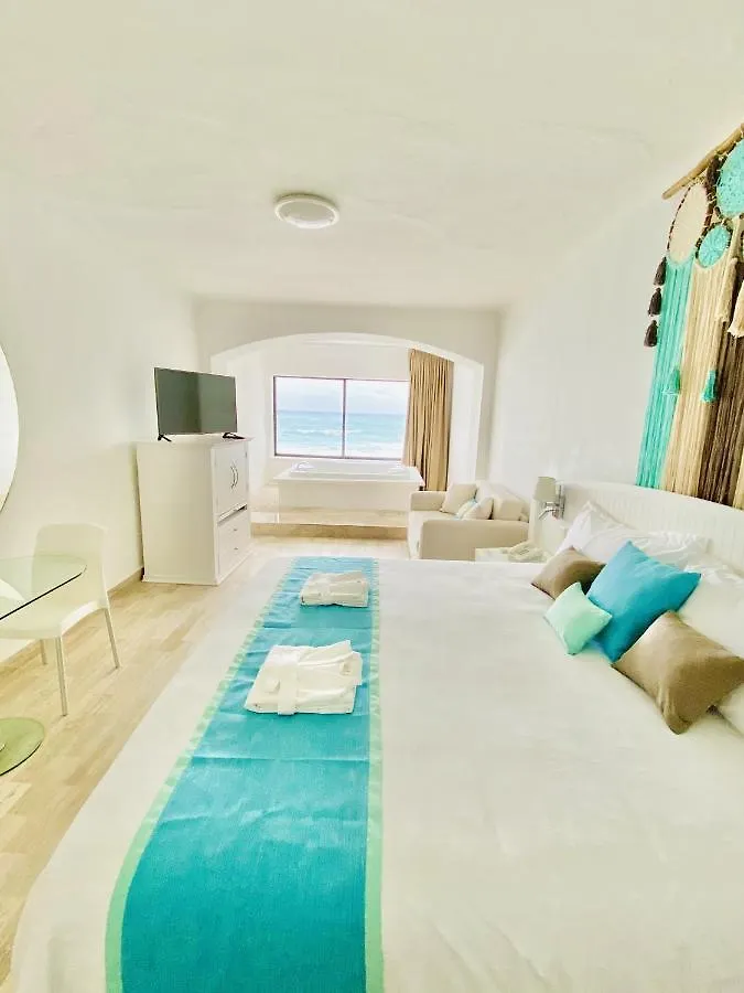 Cyan Cancun Resort & Spa